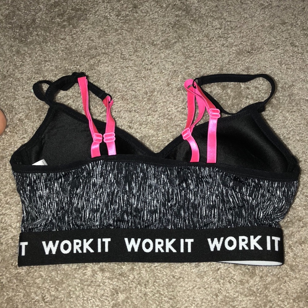 Workout bra - Picture 2 of 2
